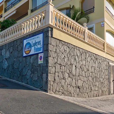 Laderas - Vista Mar Frontal 度假居 *